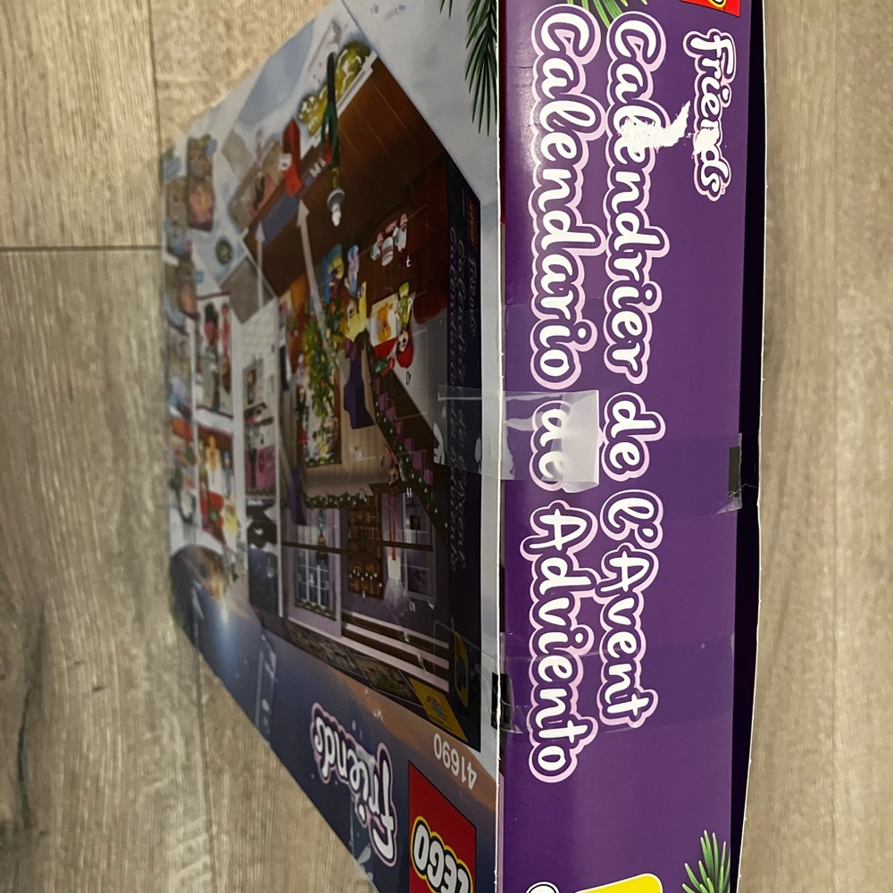 LEGO Friends Advent Calendar Retired 2021 Set 41690 - Picture 3 of 6